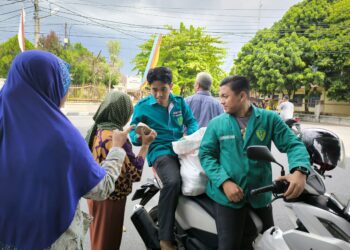 Semarakkan 1 Muharam 1446 H Pimpinan Daerah Ikatan Pelajar Al Washliyah Kota Tebing Tinggi Periode 2024-2026 Berbagi Nasi Gratis