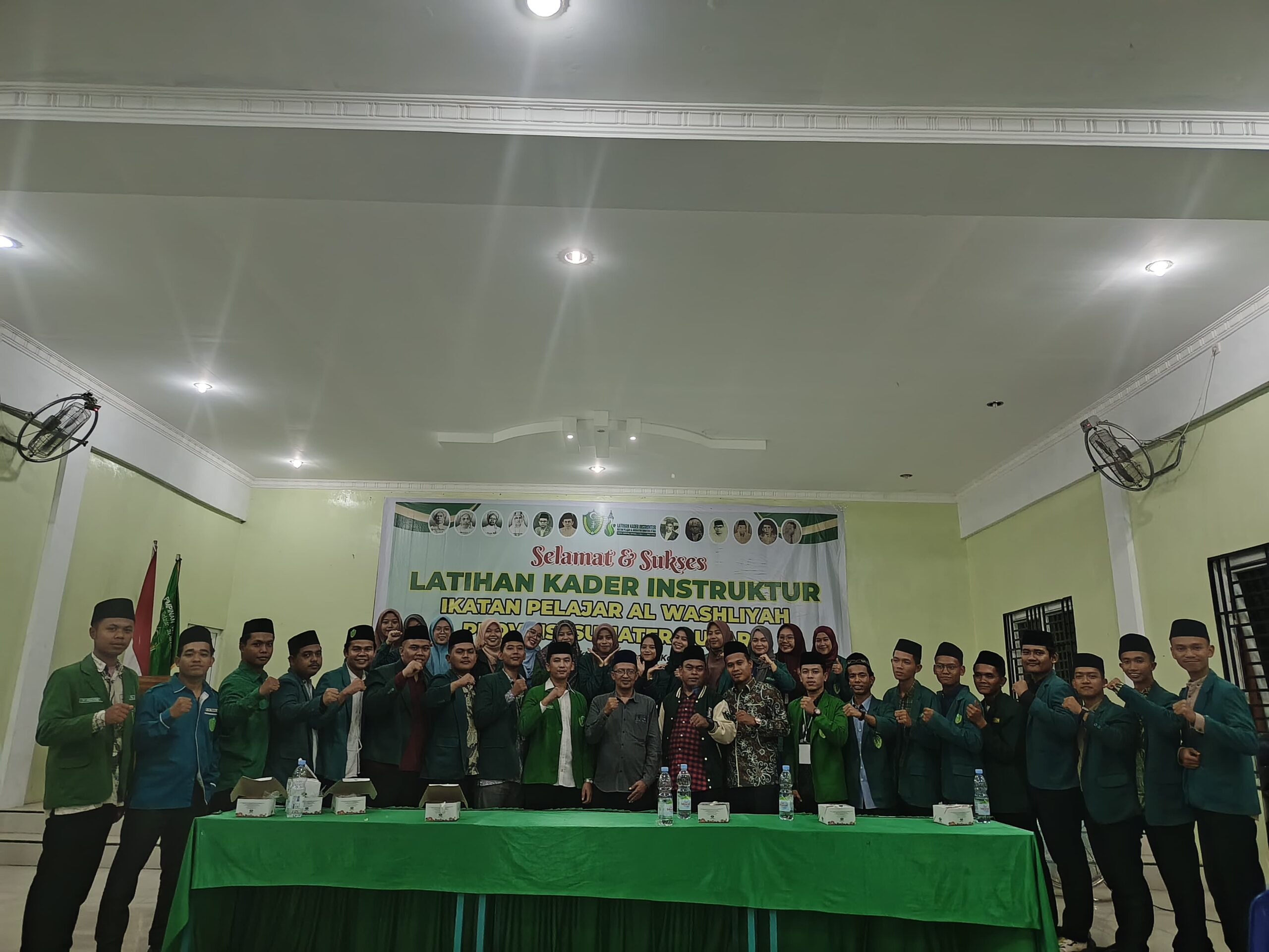 Saat sesi Poto Penutupan Latihan Kader Instruktur Pw IPA Sumut.