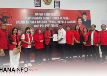 PDIP Serahkan Surat Tugas ke RHS, Samrin : RHS Masih Yang Terbaik