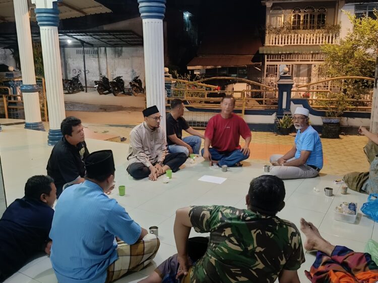 Forum Masyarakat Peduli Banjir Serbelawan- Dolok Batu Nanggar (FMPBS) saat menggelar rapat
