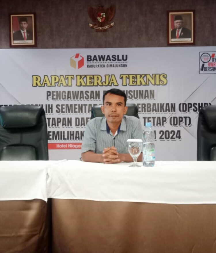 Ketua Panwaslu Kecamatan Panei, Jonli Simarmata ST