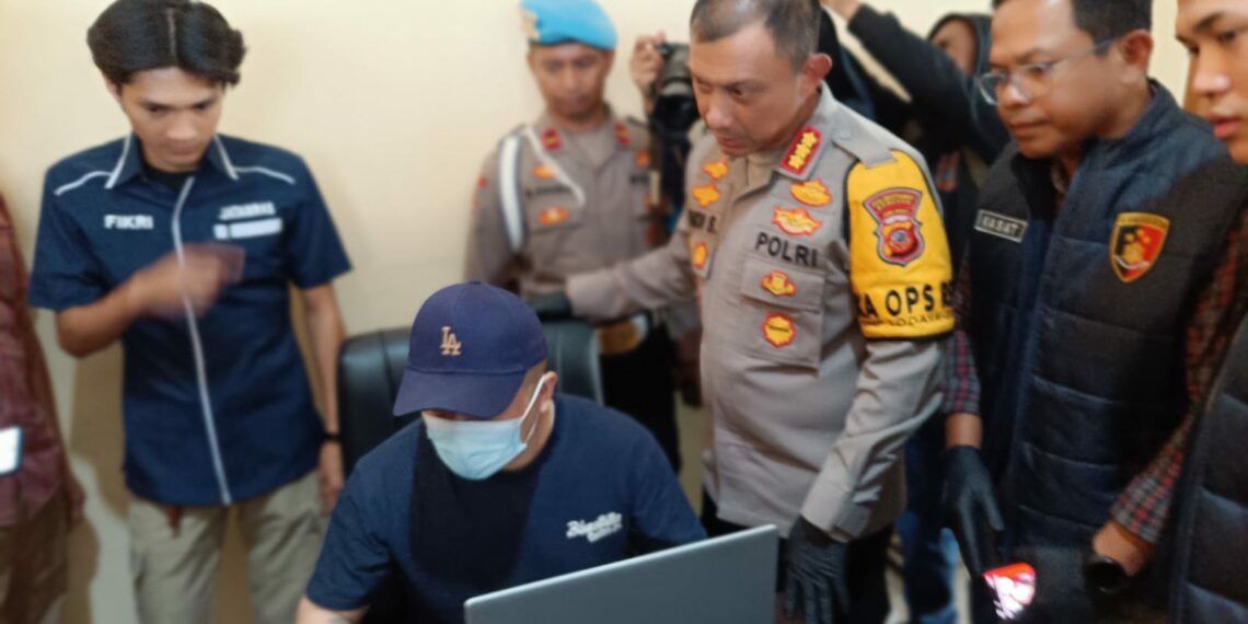 Sat Reskrim Polrestabes Bandung Gerebek Sebuah Rumah di Komplek Muara Gembong Regency, Yang Digunakan Sebagai Praktek Promosi Judi Online