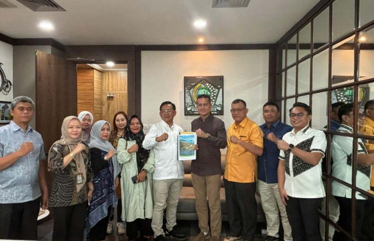 Lintas Komisi DPRD Sibolga Serahkan 9 Usulan Strategis ke Komisi V DPR RI