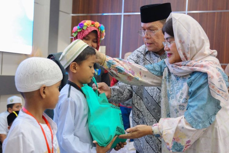 Wali Kota Wesly dan Ketua TP PKK Ny Liswati Hadiri Yatim Fest Ramadhan, Siap Beri Bantuan secara Pribadi