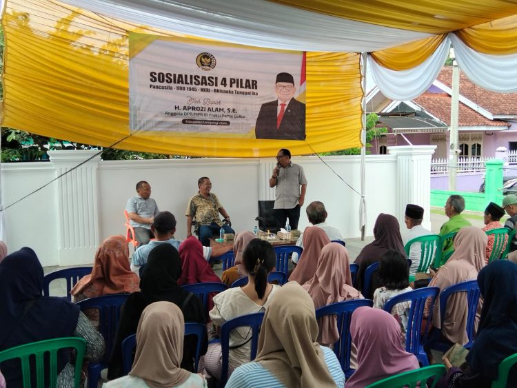 Sosialisasi Empat Pilar MPR RI, H. Aprozi Alam Temui Warga Kotabumi Tengah