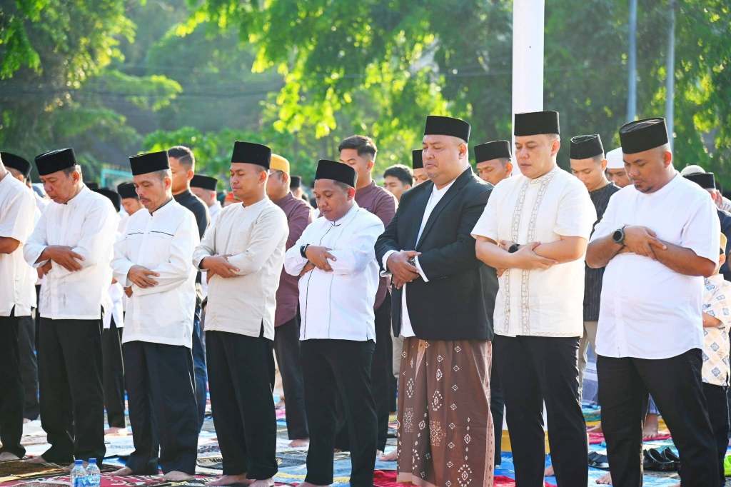 Wali Kota Sibolga: Idulfitri Momentum Wujudkan Kota yang Maju dan Religius