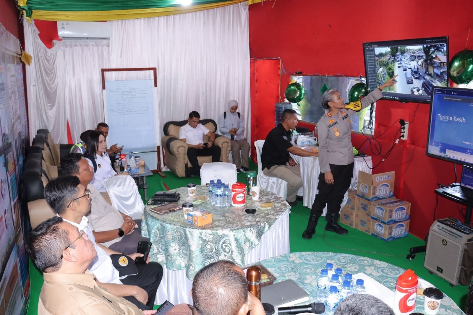 Wali Kota Wesly dan Anggota Kompolnas Ikuti Anev Sitkamtibmas Idul Fitri Bersama Kapolri melalui Vidcon
