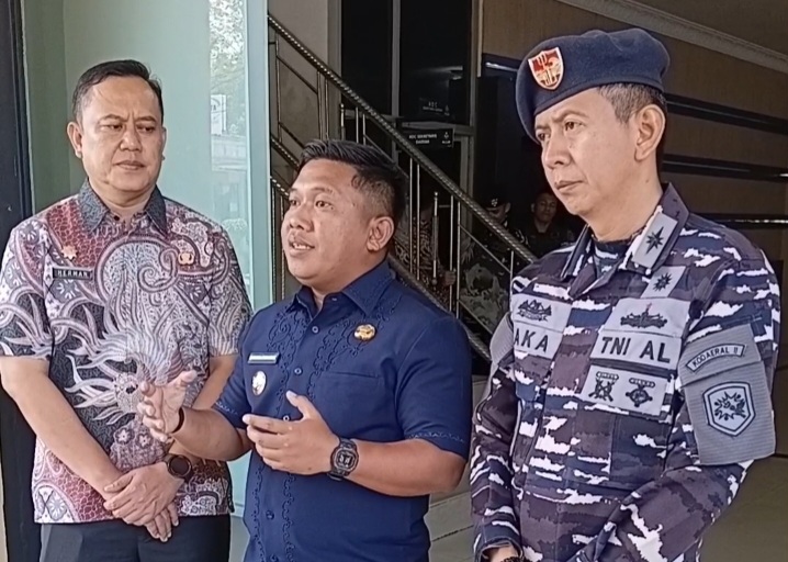 Wali Kota Sibolga Bantah Tudingan Penimbunan Bantuan dalam Video Viral