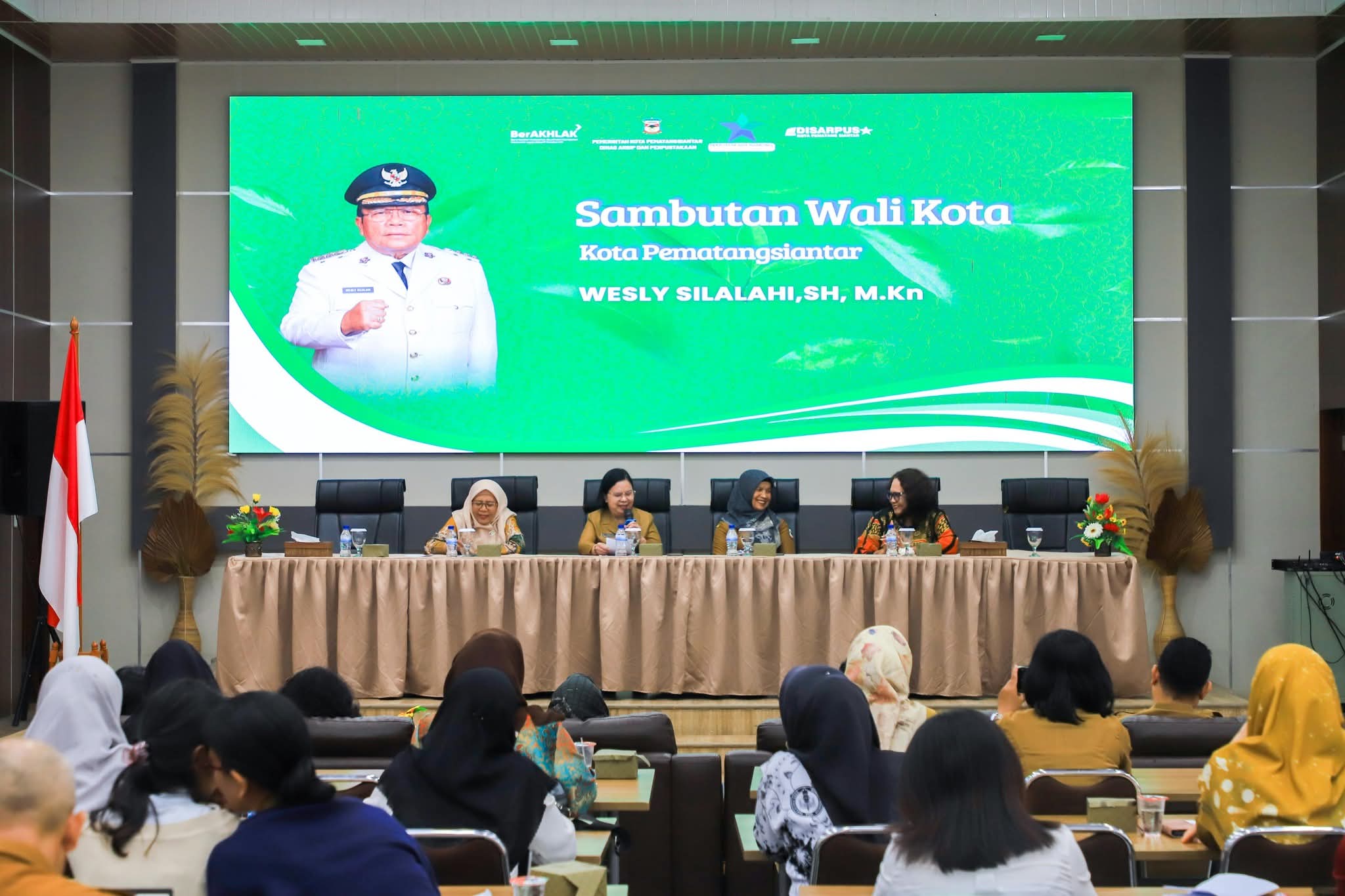 Wali Kota Wesly Diwakili Staf Ahli Happy Oikumenis Buka Sosialisasi dan Advokasi, Akreditasi Perpustakaan