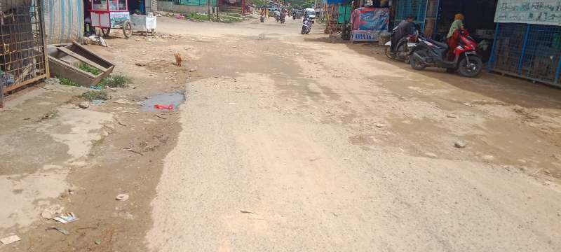 Nyata Bukan Wacana CV Napogos Sumbang Material Timbun Jalan Berlubang