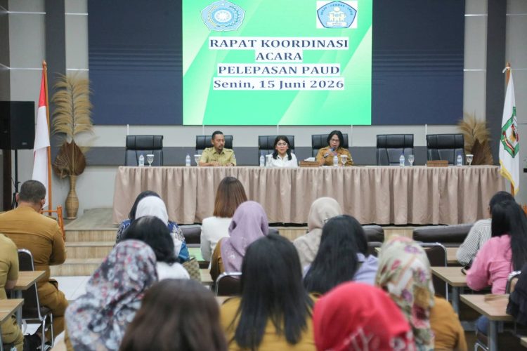 Ketua TP PKK Ny Liswati Hadiri Rapat Koordinasi Persiapan Pelepasan Murid PAUD-SAB se-Kota Pematangsiantar