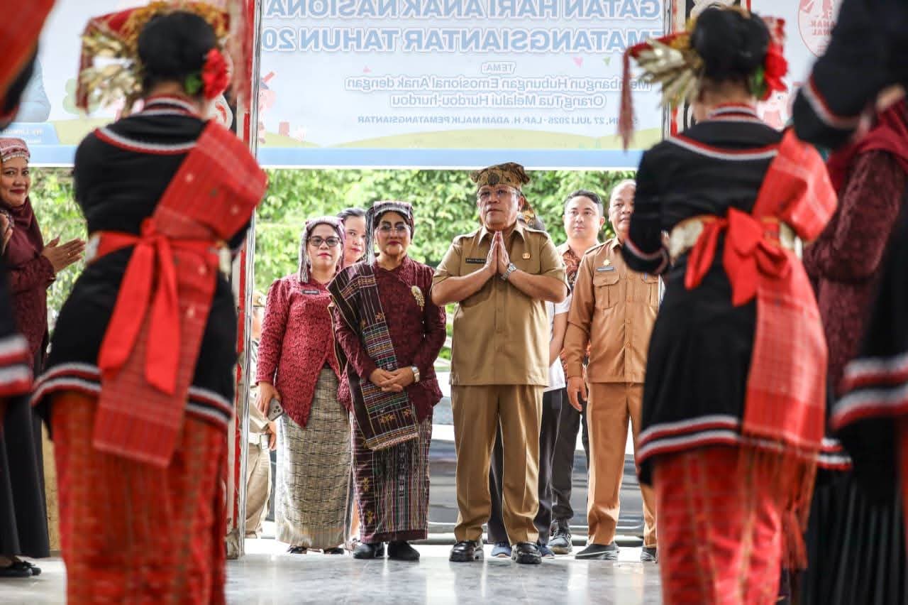 Peringatan Hari Anak Nasional Dimeriahkan Lomba Urdou-urdou, Wali Kota Wesly Sebut sebagai Pengasuhan Penuh Kasih sekaligus Pelestarian Budaya Simalungun