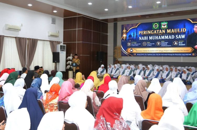 Wali Kota Wesly Diwakili Staf Ahli Hamdani Apresiasi Peringatan Maulid Nabi Muhammad SAW yang Diselenggarakan BKMT