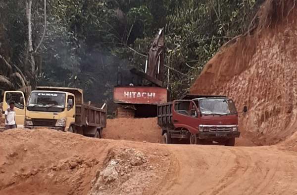 Dugaan Galian C Ilegal Kembali Beroperasi di Bonalumban Tapteng Pemkab Diminta Turun Tangan