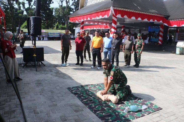 Wali Kota Wesly Hadiri Baksoskes Sambut HUT ke-81 TNI di Wilayah Kodim 0207/Simalungun