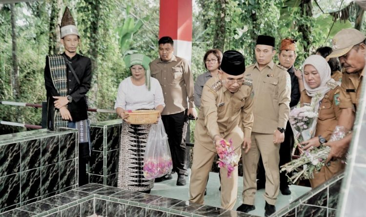 Peringati Hari Jadi Ke-193, Pemkab Simalungun Gelar Ziarah ke Makam Raja Marpitu