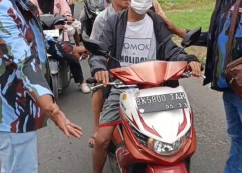Kabut Asap Karhutla Ancam Kesehatan, DPD IPK Simalungun Turun ke Jalan Bagikan Masker Gratis