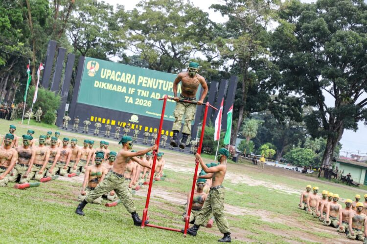 Penutupan Dikmaba Inf TNI AD Gelombang III TA 2026 di Rindam I/BB