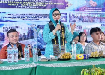 Ketua TP PKK Simalungun Sambut Hangat Tim Evaluasi Nagori Percontohan PTP2WKSS Provinsi Sumatera Utara