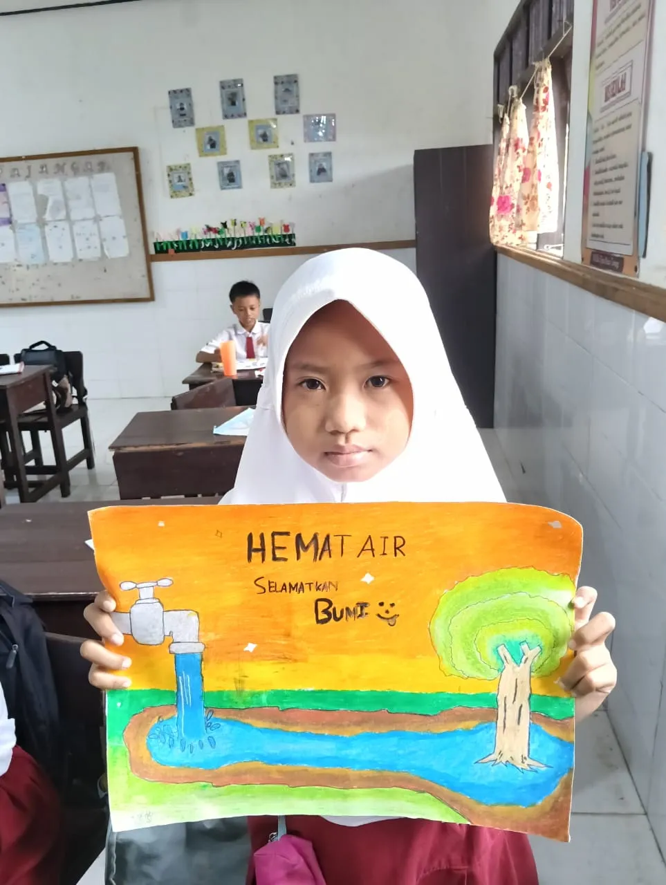 Poster Karya Siswa Hemat Air