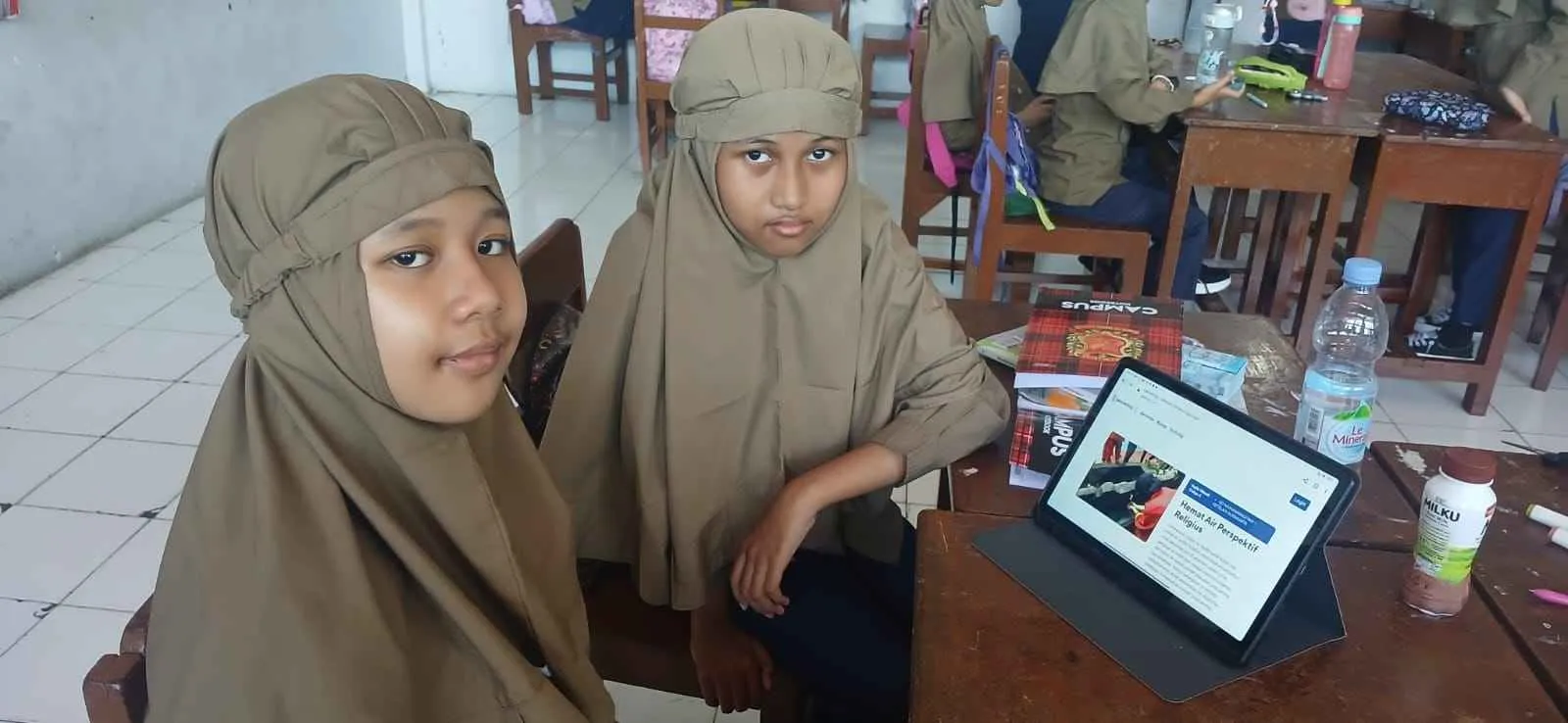 Pentingnya Air bagi Tubuh Kita dan Kami
