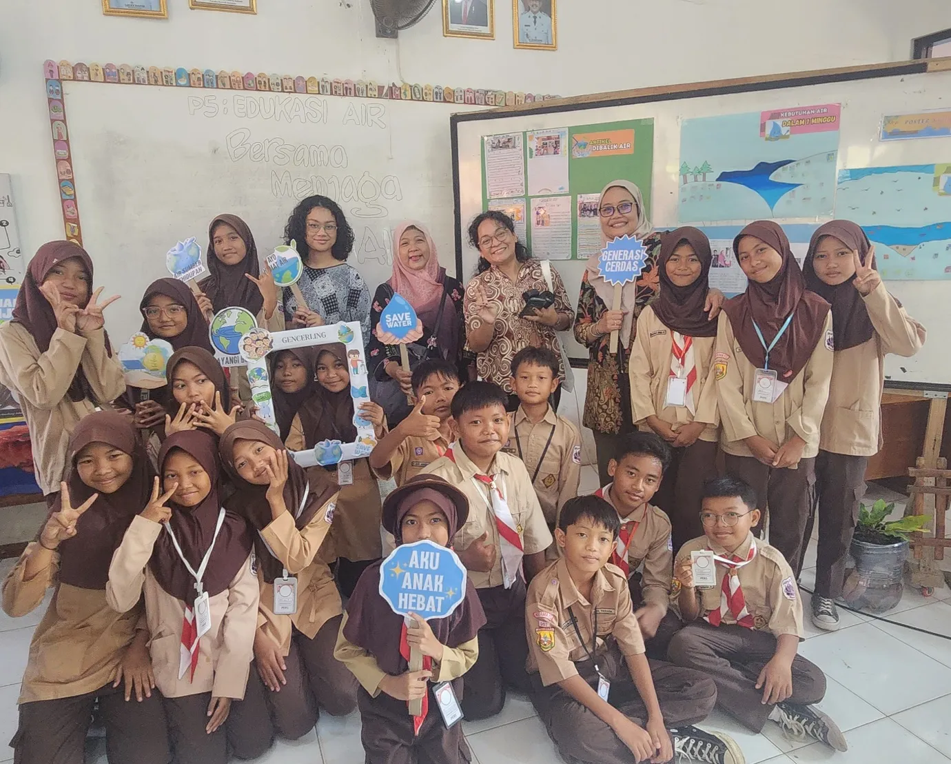 KUNJUNGAN PIHAK KUI dalan Kegiatan Panen Karya UPTD SDN SUKAHATI