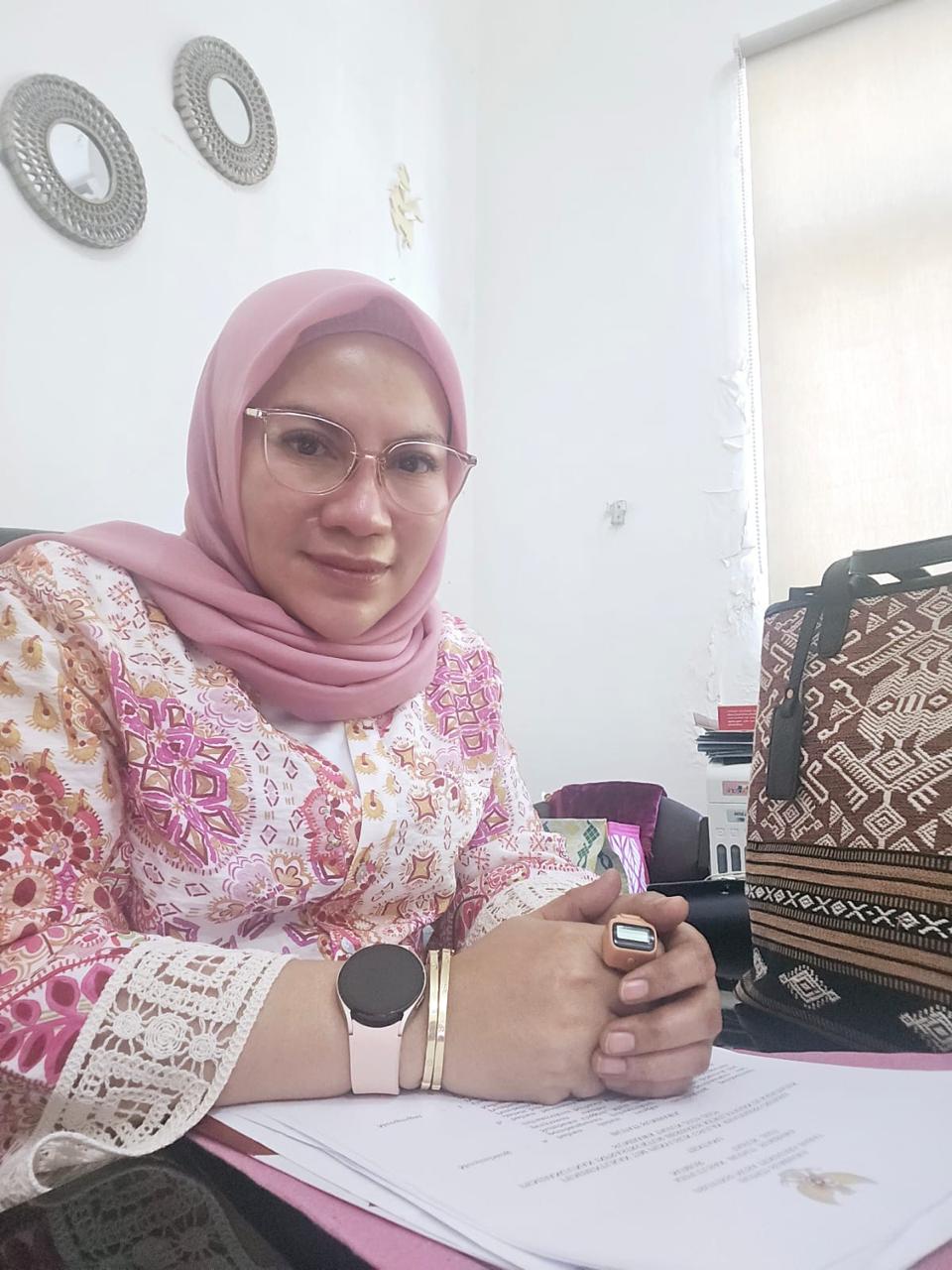 catatan-didin-maninggara-jejak-kinerja-erma-hadi-suryani-mengukir-prestasi-tepat-nahodai-dinas-pupr-sumbawa