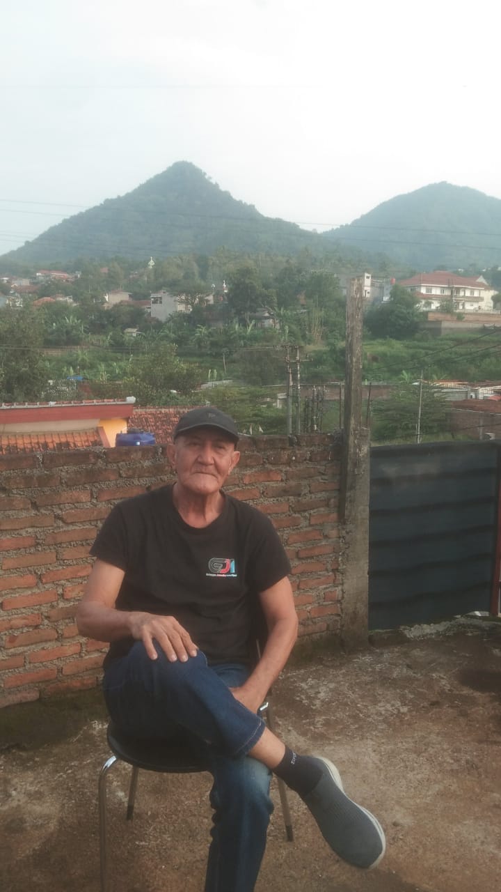 catatan-didin-maninggara-pesona-gunung-geulis-bandung-dari-jatinangor