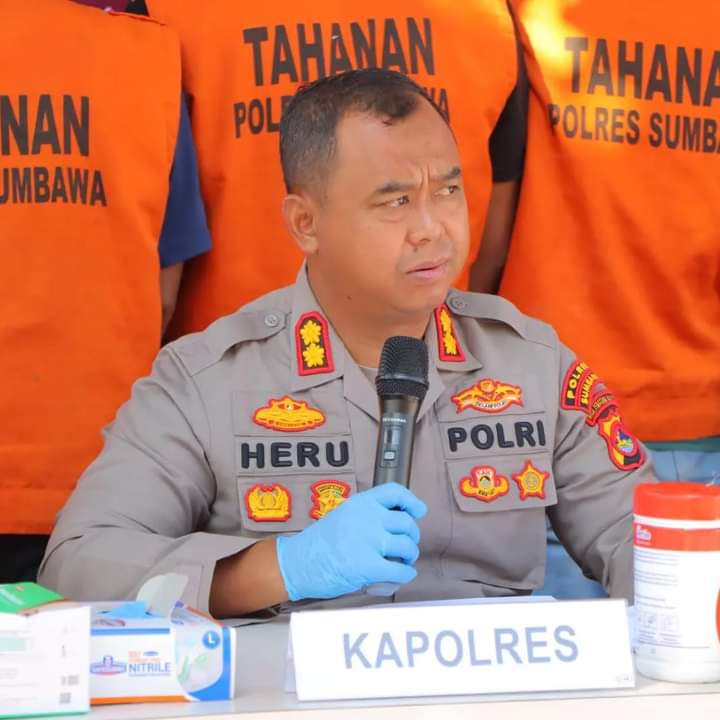 kapolres-sumbawa-dimutasi-jadi-kabag-binkar-biro-sdm-polda-ntb