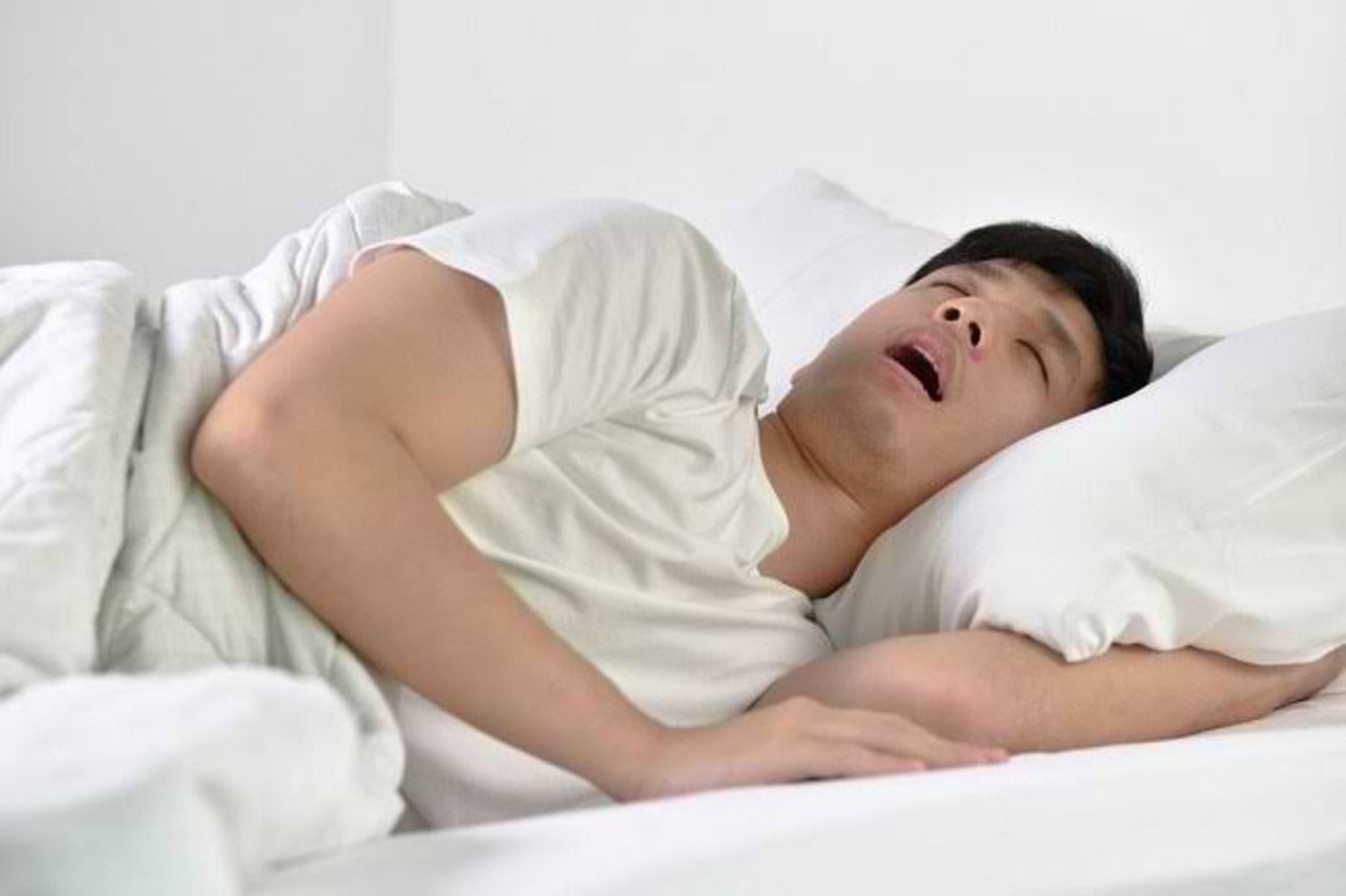 5 Alasan Kenapa Kamu Bisa Ngorok Saat Tidur , Ternyata Nggak Cuma Karena Capek
