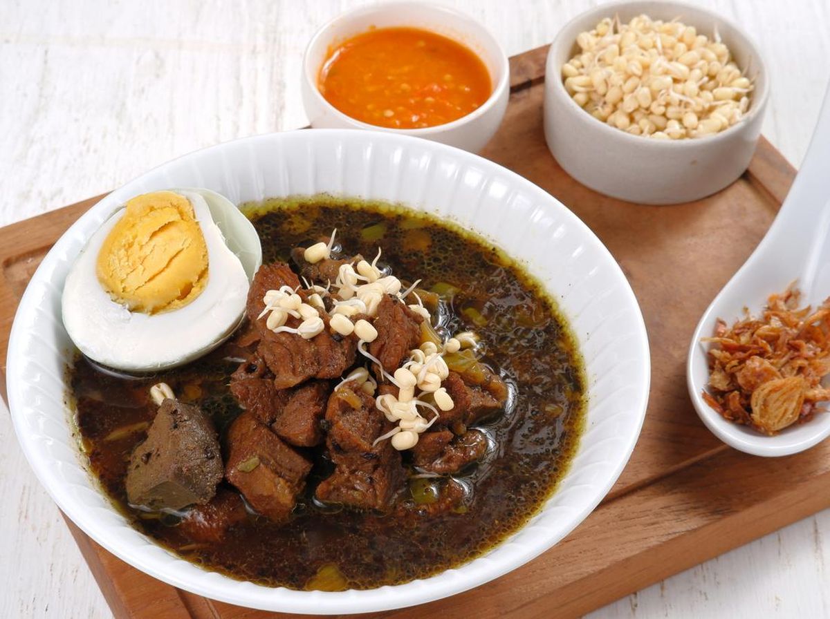 Resep Rawon Surabaya yang Pekat dan Medok, Pasti Bikin Ngiler