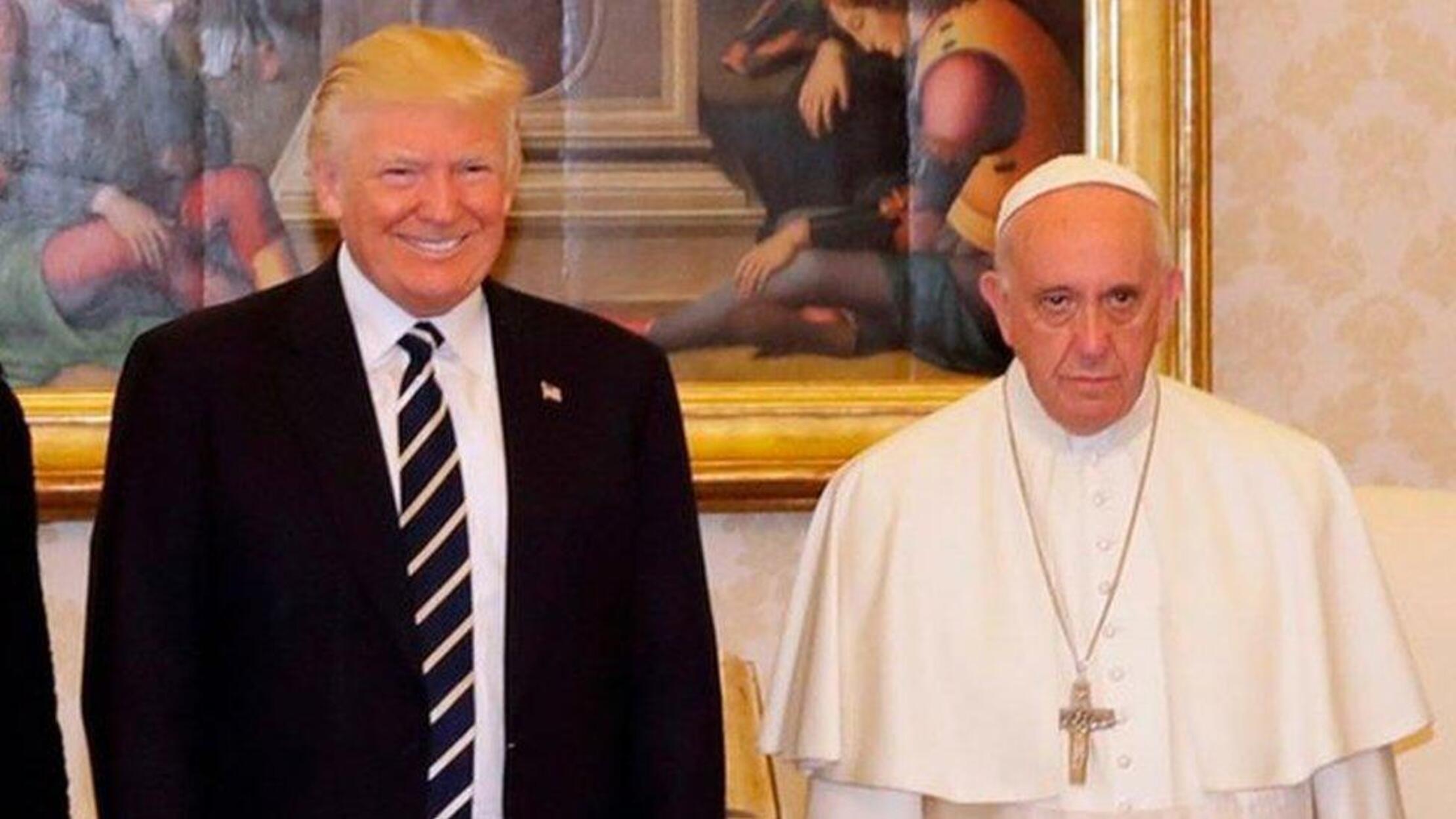 Menggelikan! Donald Trump Bikin Geger Umat Katolik Usai Posting Foto AI Dirinya Sebagai Paus