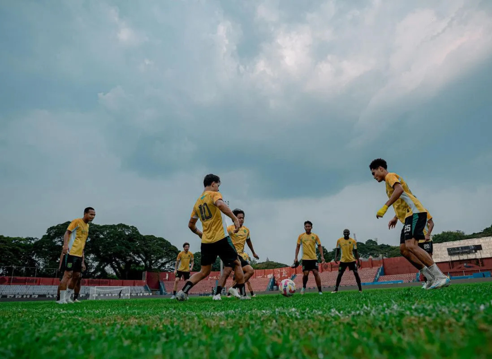 Derby Jawa Timur! Persebaya Surabaya Siap Gempur Persik Kediri demi Perebutan Posisi Runner-up Liga 1
