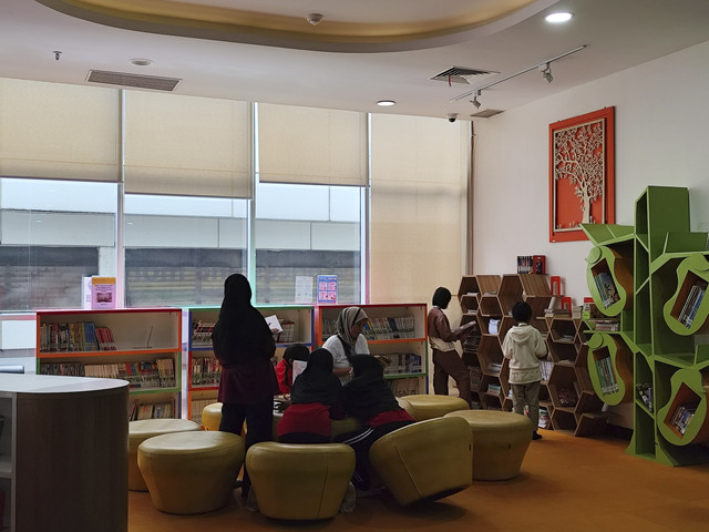 Jam Operasional Perpusnas dan Museum Jakarta Diperpanjang, Gen Z Happy Bisa Belajar Malam