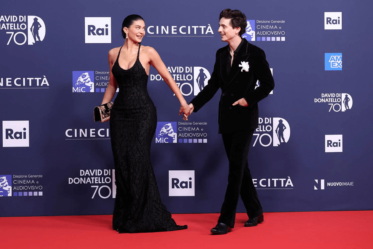 Kompak dan Serasi! Kylie Jenner dan Timothée Chalamet Resmi Debut sebagai Pasangan