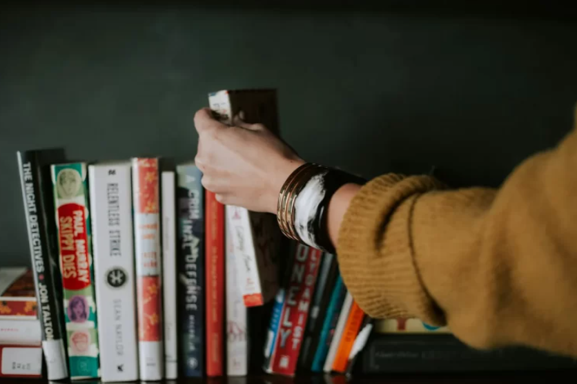 5 Buku Ringan Tapi Ngena Buat Kamu yang Lagi Cari Arah Hidup!