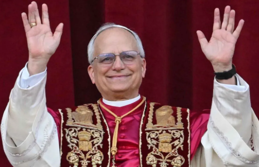 Fun Fact! Ternyata Paus Leo XIV Pendukung AS Roma dan Hobi Main Tenis