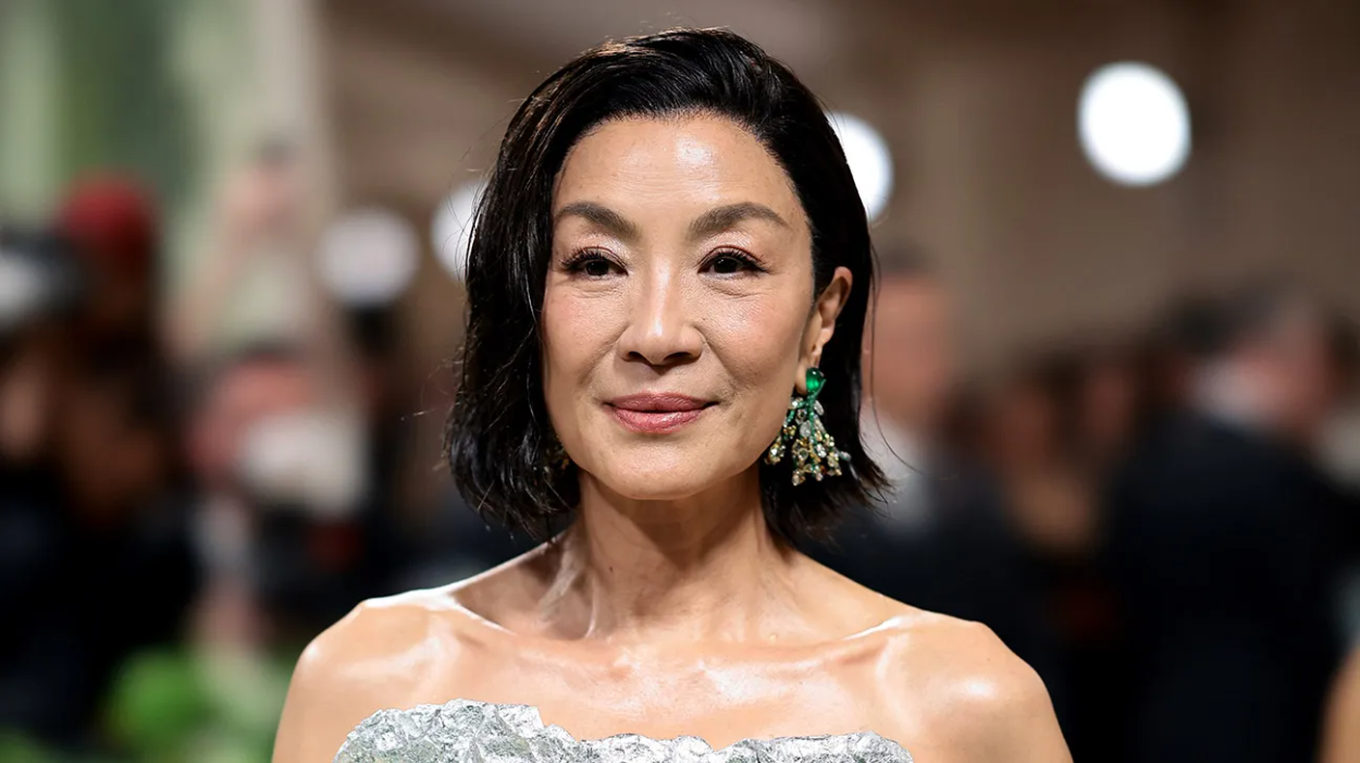 Michelle Yeoh Akan Bintangi Film Aksi 'The Surgeon', Gabungkan Keahlian Medis dan Aksi Menegangkan