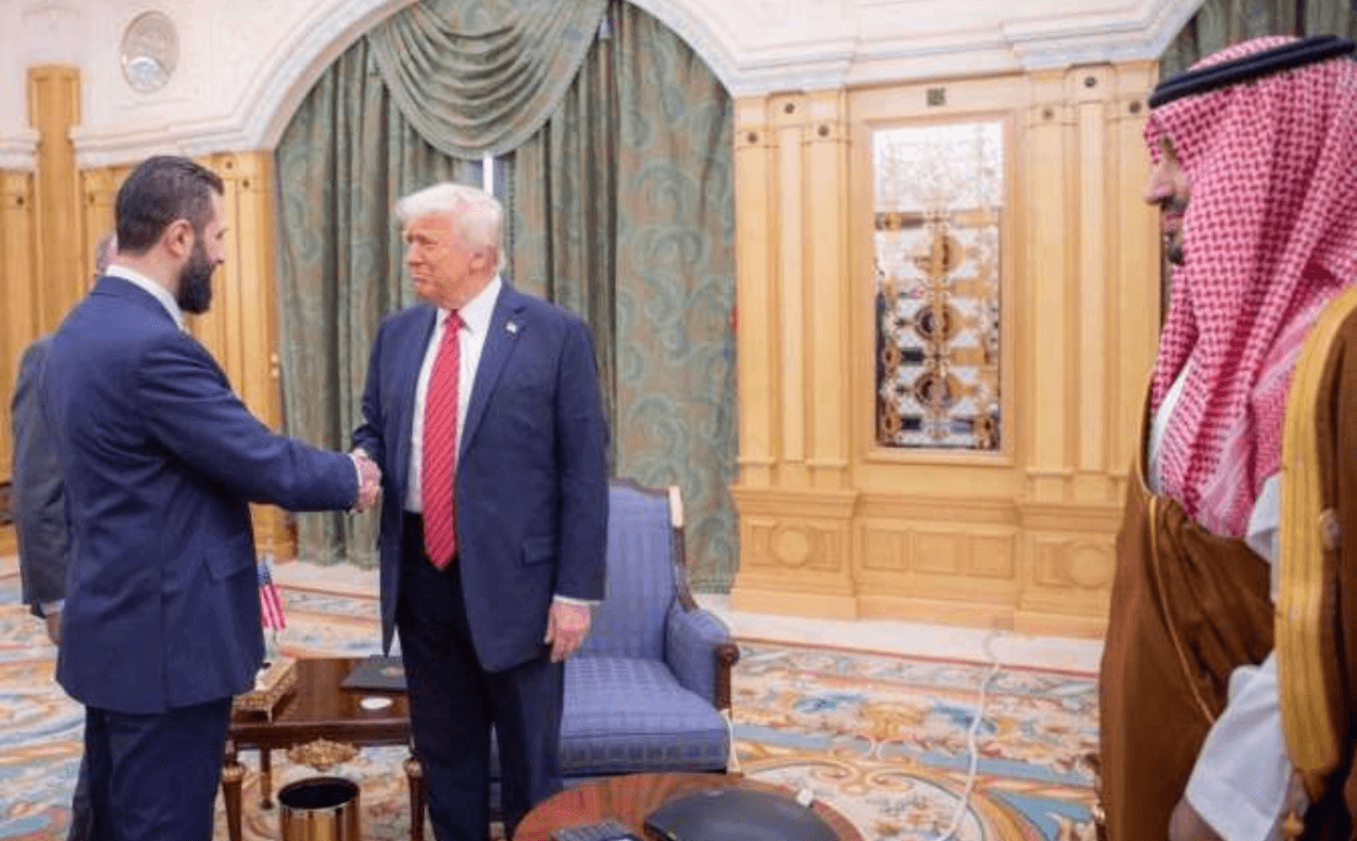 Trump Buka Peluang Baru untuk Suriah: Bertemu Presiden ‘Tangguh’ dan Hapus Sanksi AS
