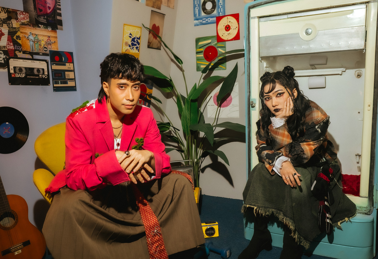 Comeback Bareng Vidi Aldiano, Isyana Bikin Baper dan Ngakak Lewat Lagu Frenemy