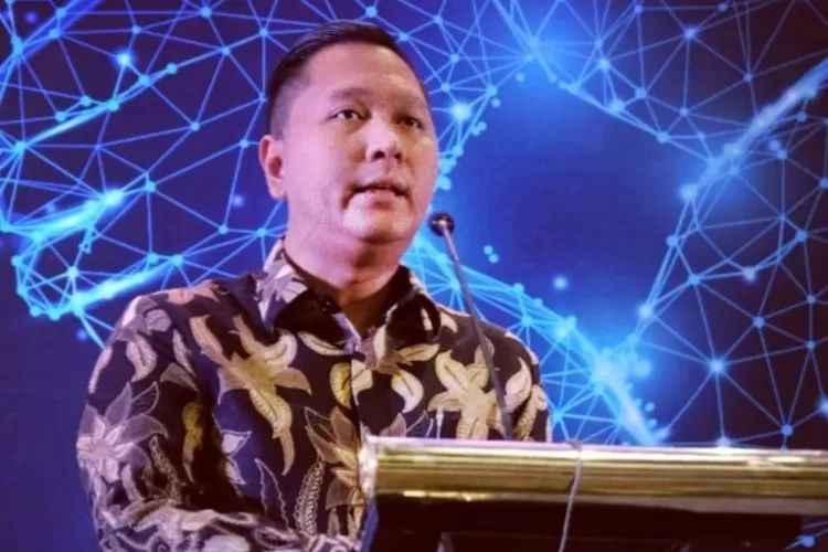 Josua Pardede: Segera Antisipasi Dampak Pelemahan Ekonomi Tiongkok