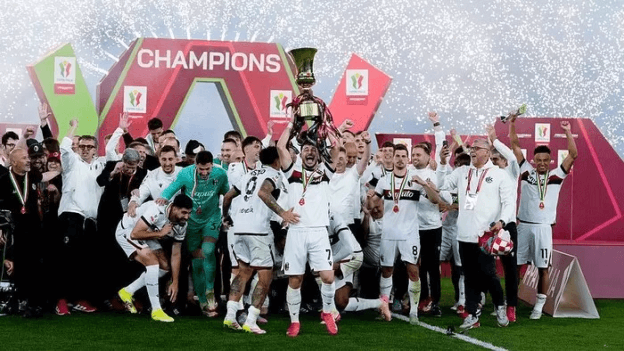Dari Crystal Palace sampai Bologna, Musim 24/25 Jadi Panggung Klub-Klub Kecil Raih Gelar