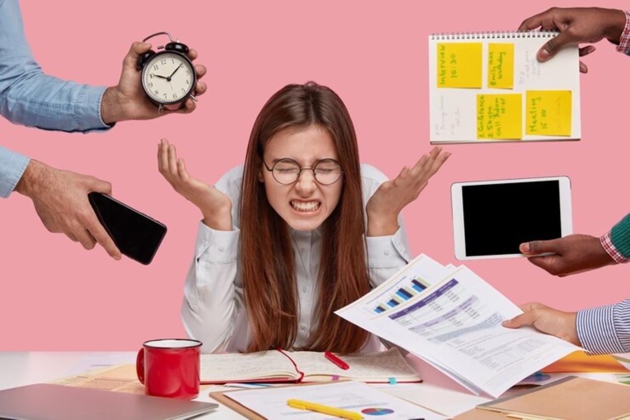 Gen Z Sering Stres dan Depresi? Apa Aja Sih Penyebabnya