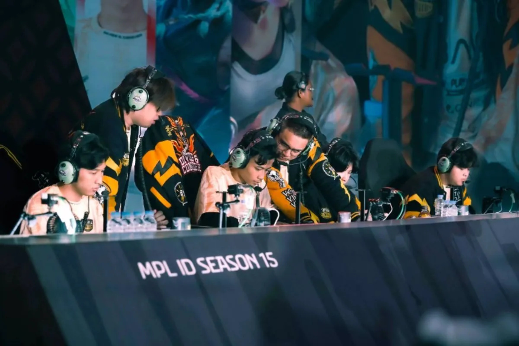 Gagal ke Playoff Lagi! Dewa United Esports Tersingkir dari MPL ID S15, Delvin Janji Bangkit Musim Depan