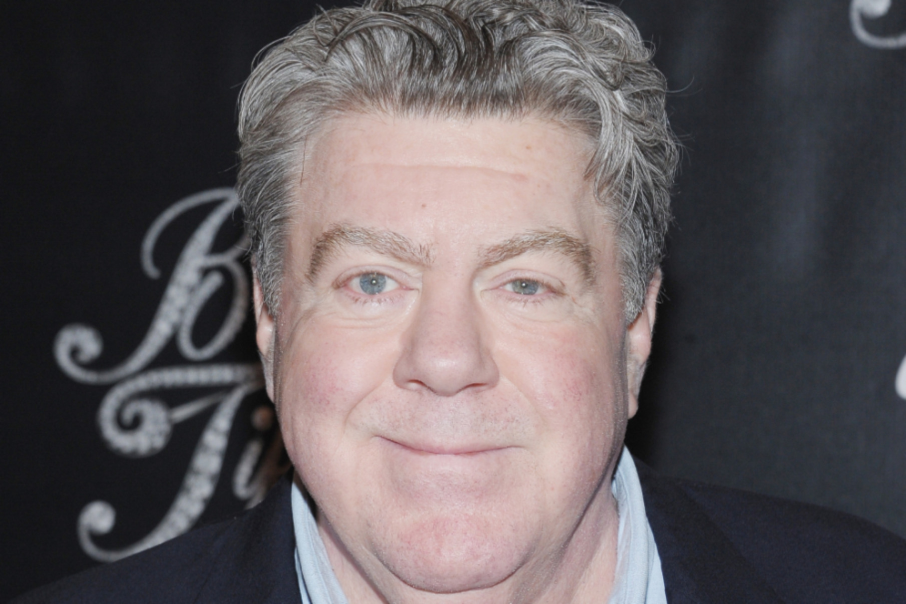 George Wendt, Pemeran Norm di Sitkom Ikonik Cheers, Meninggal Dunia di Usia 76 Tahun
