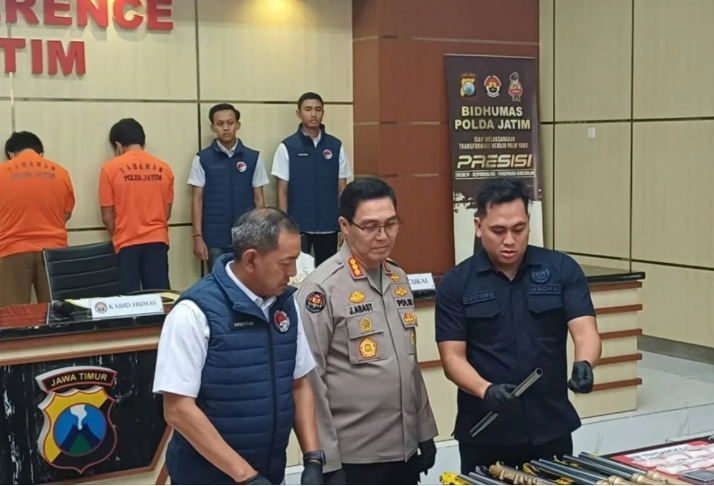 Ngeri! Sabu dari Malaysia Masuk Surabaya Lewat Shockbreaker, Polda Jatim Sikat 4 Kurir Sekaligus!