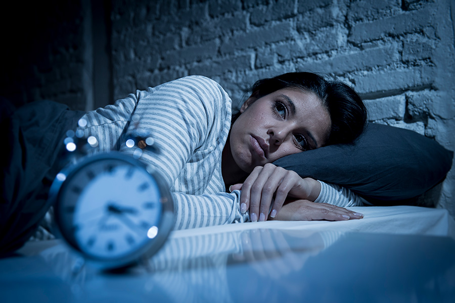 Gak Bisa Tidur karena Overthinking? Coba 5 Tips Ini Biar Malam Kamu Lebih Tenang