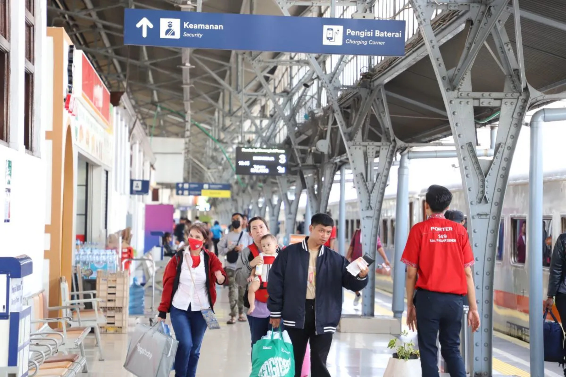 Siap-Siap Liburan! KAI Daop 1 Tambah 5 Kereta Favorit, Tiket Laris Manis Jelang Akhir Mei 2025