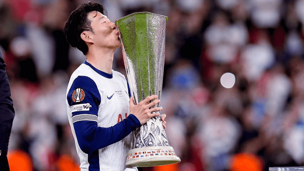 Tottenham Akhiri Puasa Gelar 17 Tahun! Son Heung-min Akhirnya Angkat Trofi Pertama, Satu Dunia Ikut Bangga