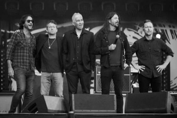 Foo Fighters Bakal Guncang Jakarta Oktober 2025! Tiket Dijual Eksklusif, Ini Jadwal & Drama Drummernya